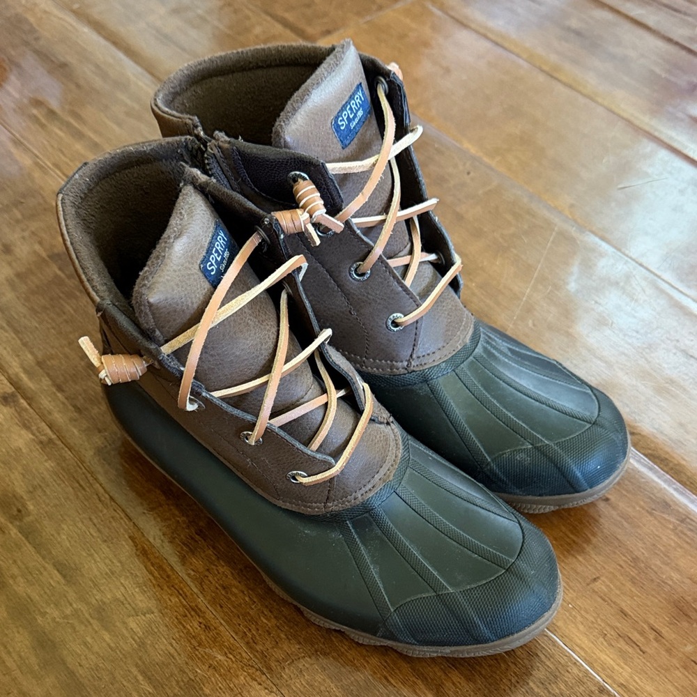 Sperry Women’s Brown Waterproof Duck Boots